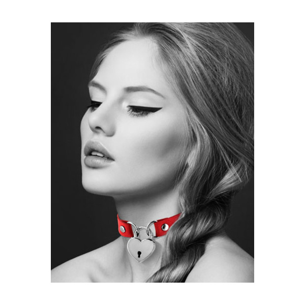 Collier en cuir rouge SM avec pendentif cadenas coeur argenté 